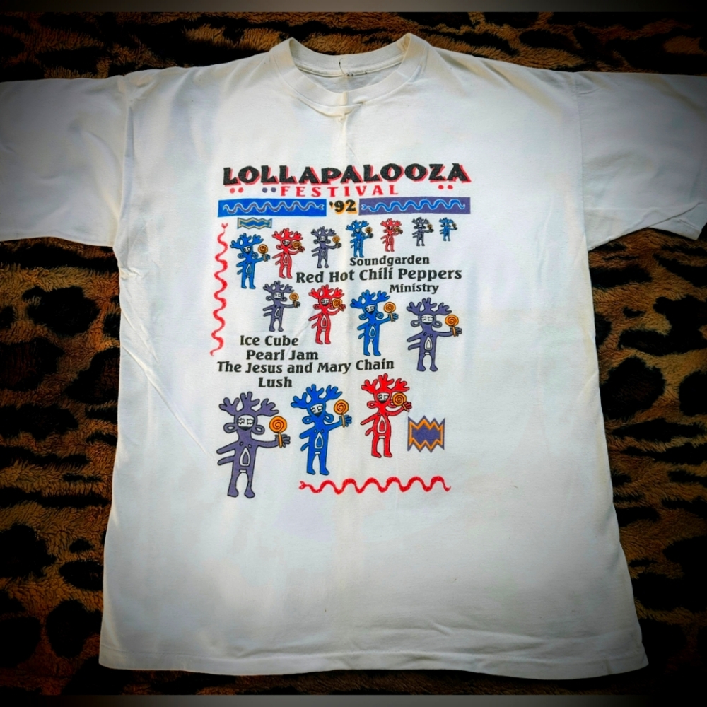 LOLLAPALOOZA 1992 (Red Hot Chili Peppers) RARE Vintage Concert Tee - Size L/XL